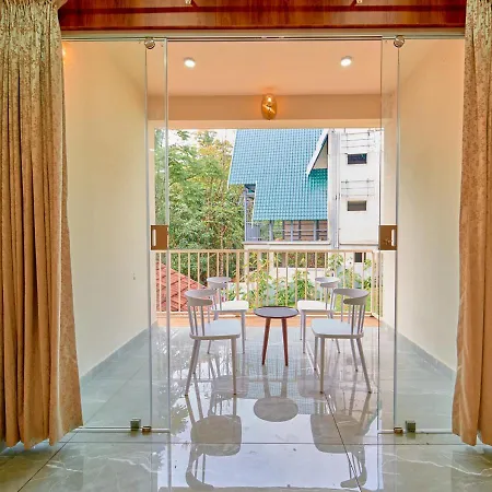 Glen Castle Vagamon Pool Resort By Voye Homes Exterior photo