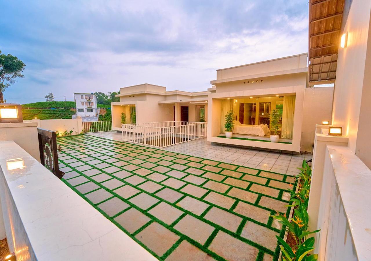 Glen Castle Pool By Voye Homes * Vagamon