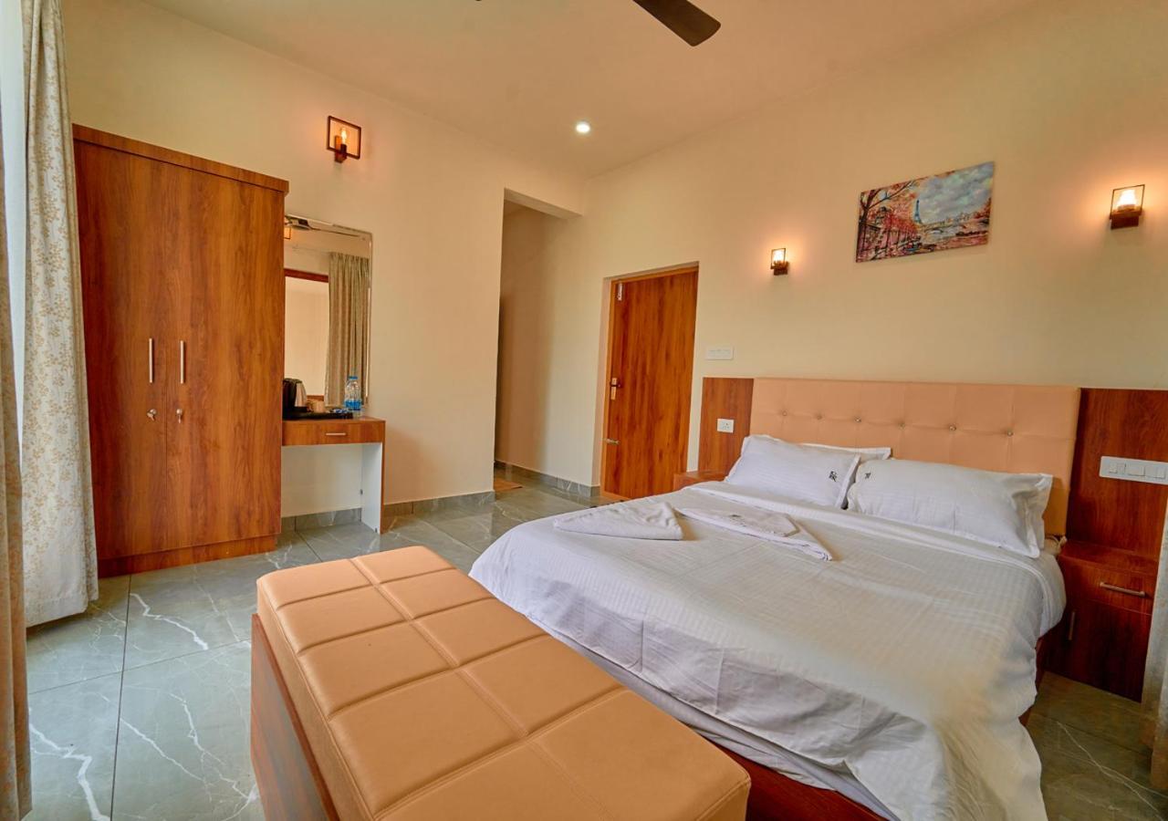 Glen Castle Pool By Voye Homes Vagamon