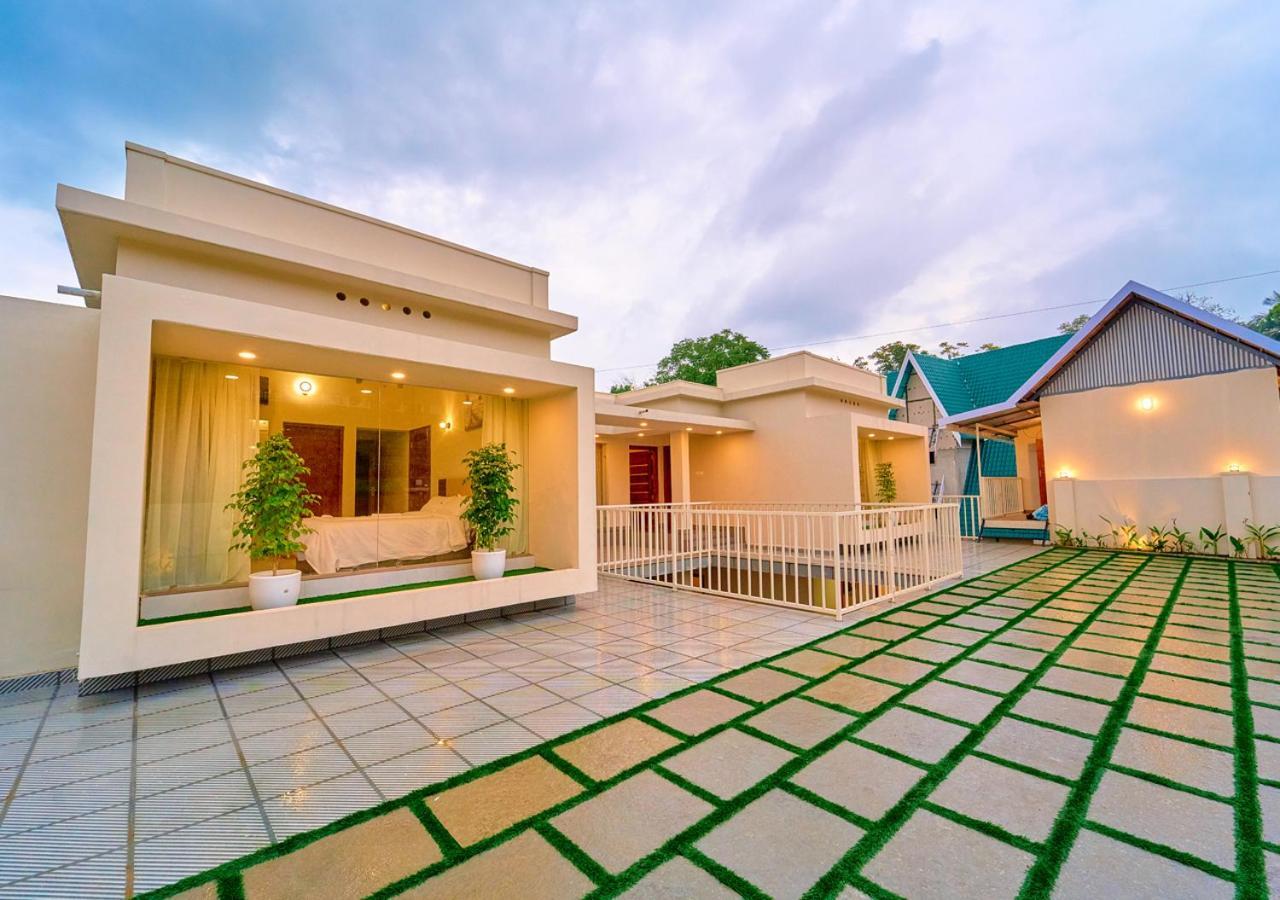 Glen Castle Pool By Voye Homes Vagamon