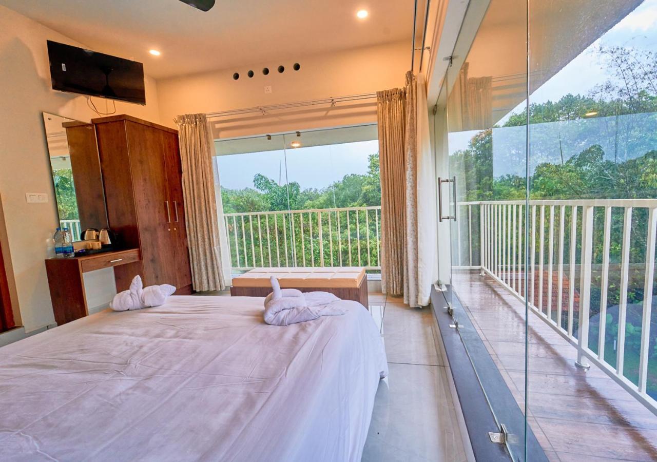 Glen Castle Pool By Voye Homes * Vagamon