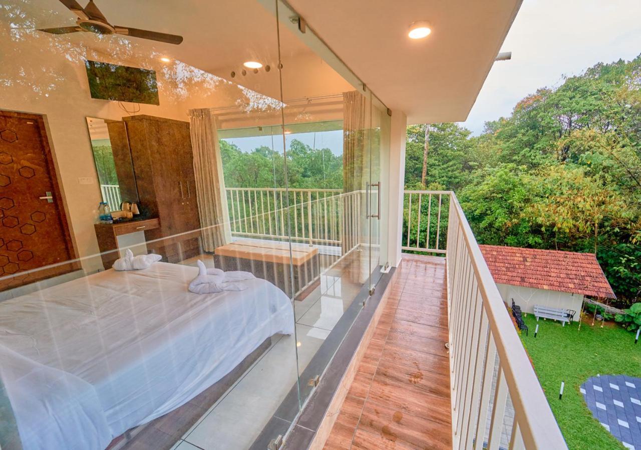 Glen Castle Pool By Voye Homes * Vagamon
