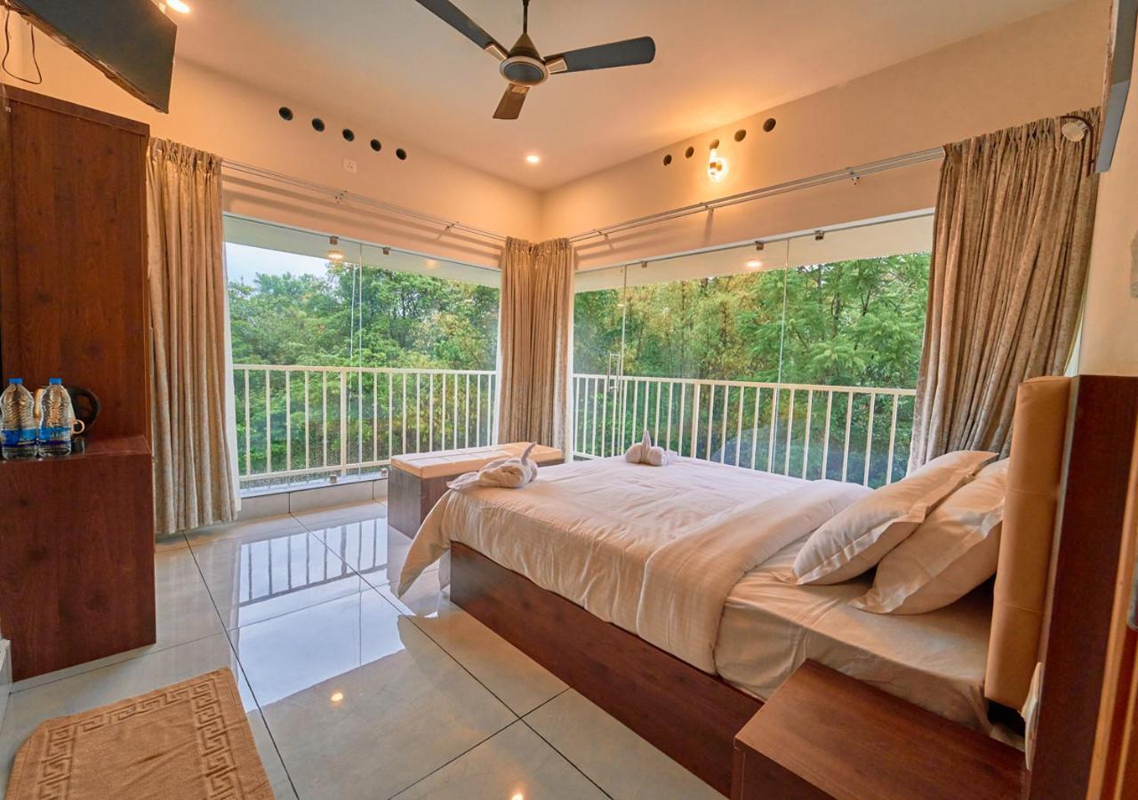 Glen Castle Pool By Voye Homes * Vagamon