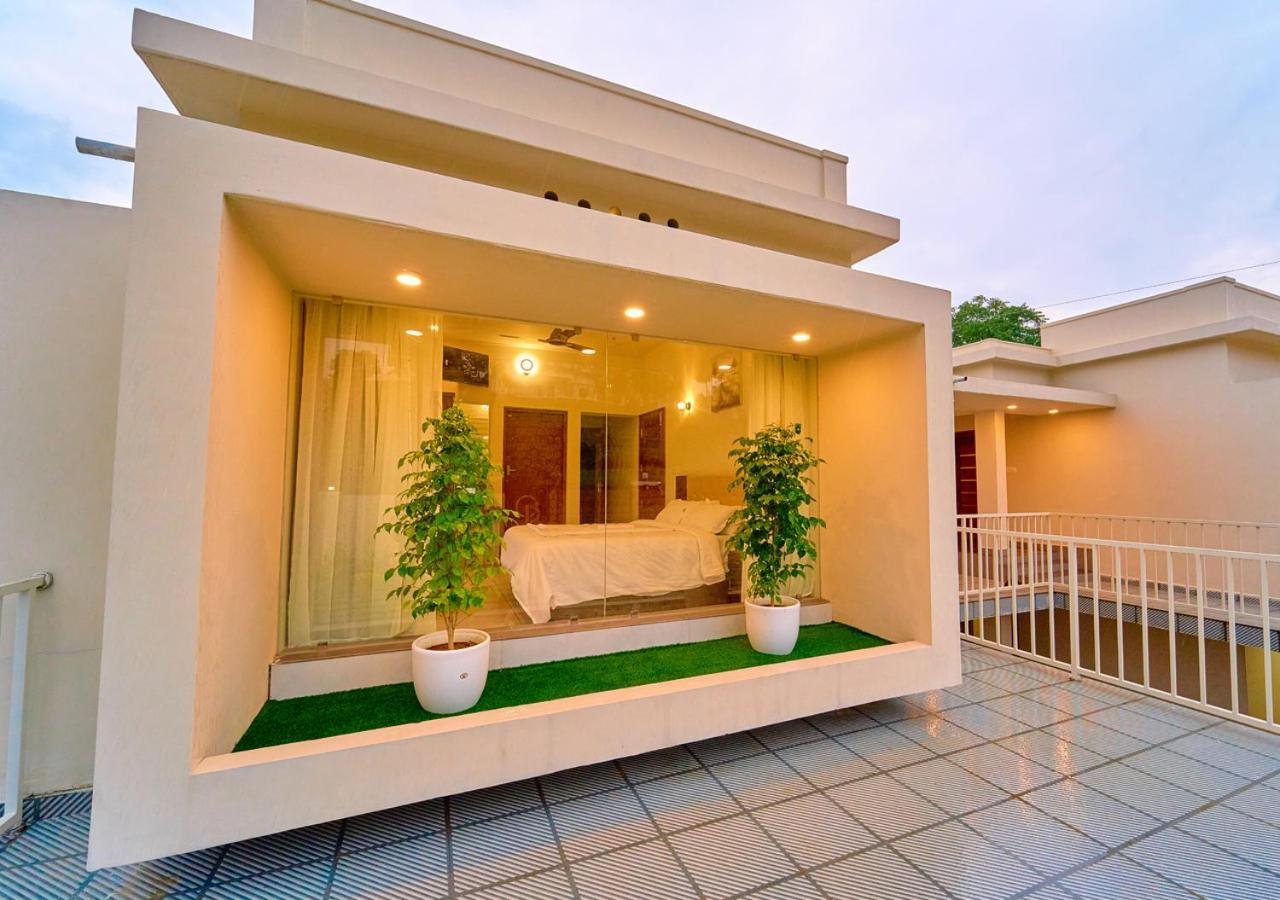 Apartment Glen Castle Pool By Voye Homes Vagamon